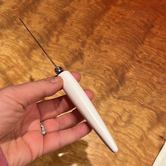 Set of 12 Sheffield England Curved Tip Knife Knives White Ceramic Handle - Picture 5 of 5